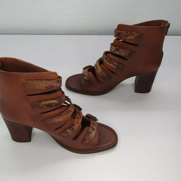 NEW VINTAGE FOUNDRY Womens Lauralyn Block Heel Sandal Strappy  Leather Size 9 - Picture 4 of 8